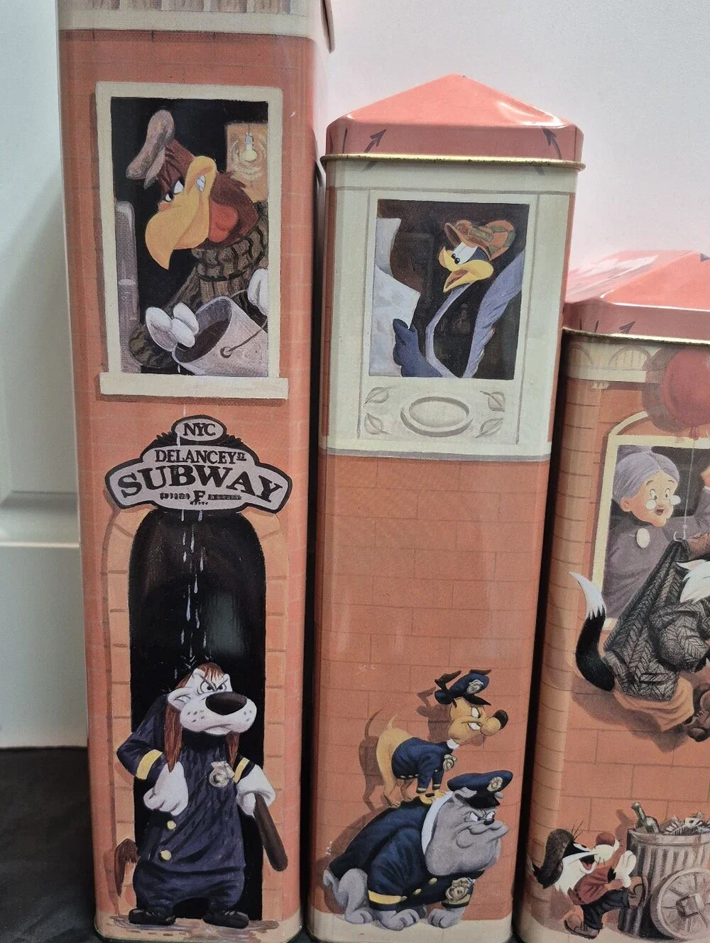 Rare Vintage 1994 Warner Bros. Looney Tunes Downtown Set of 4 Tins -